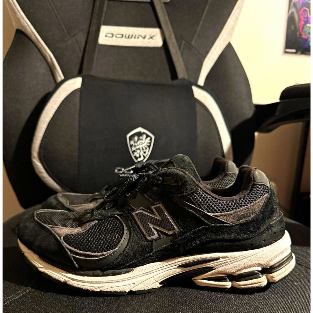 New Balance 2002R Black Gunmetal Sz 10